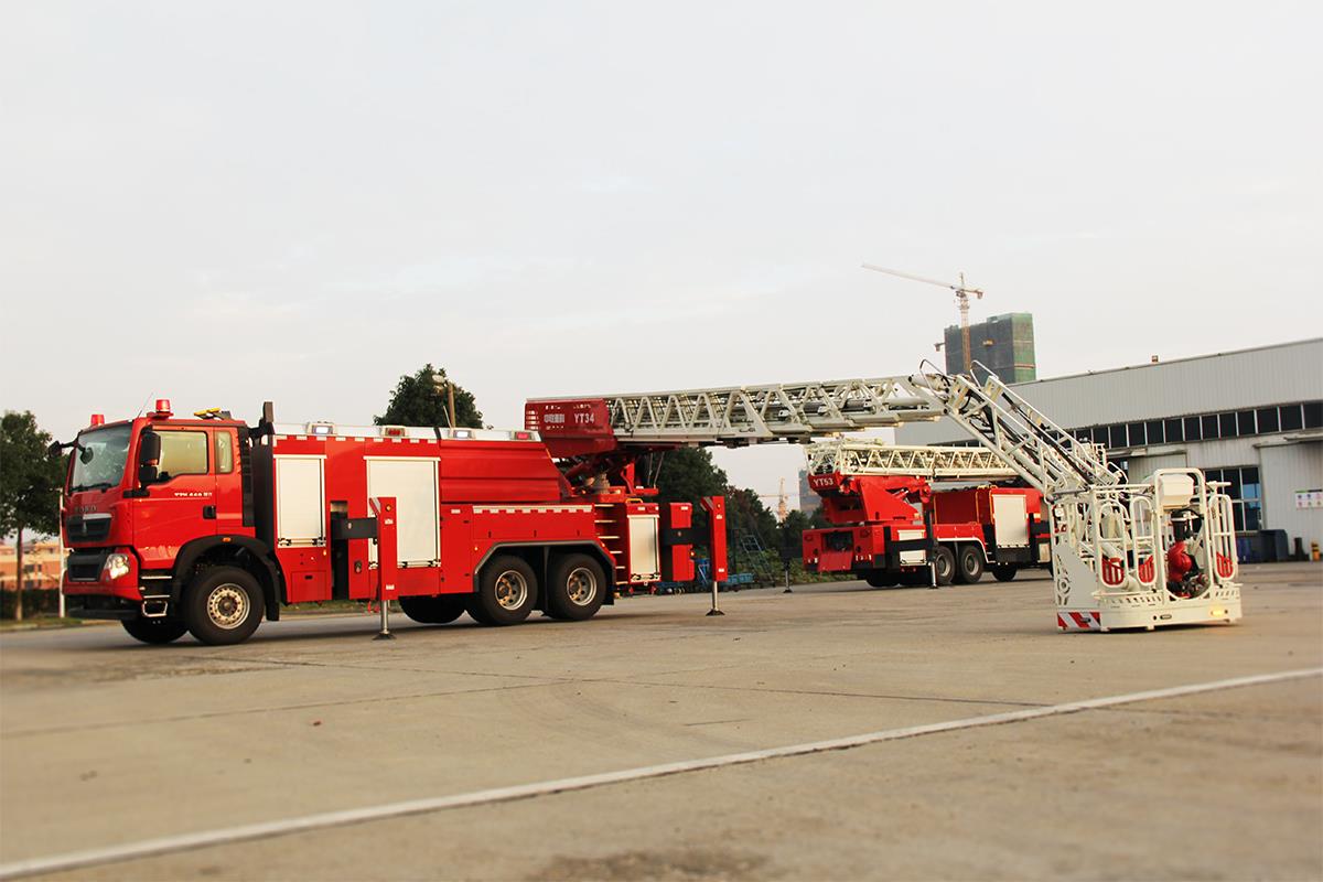 34米曲臂云梯车