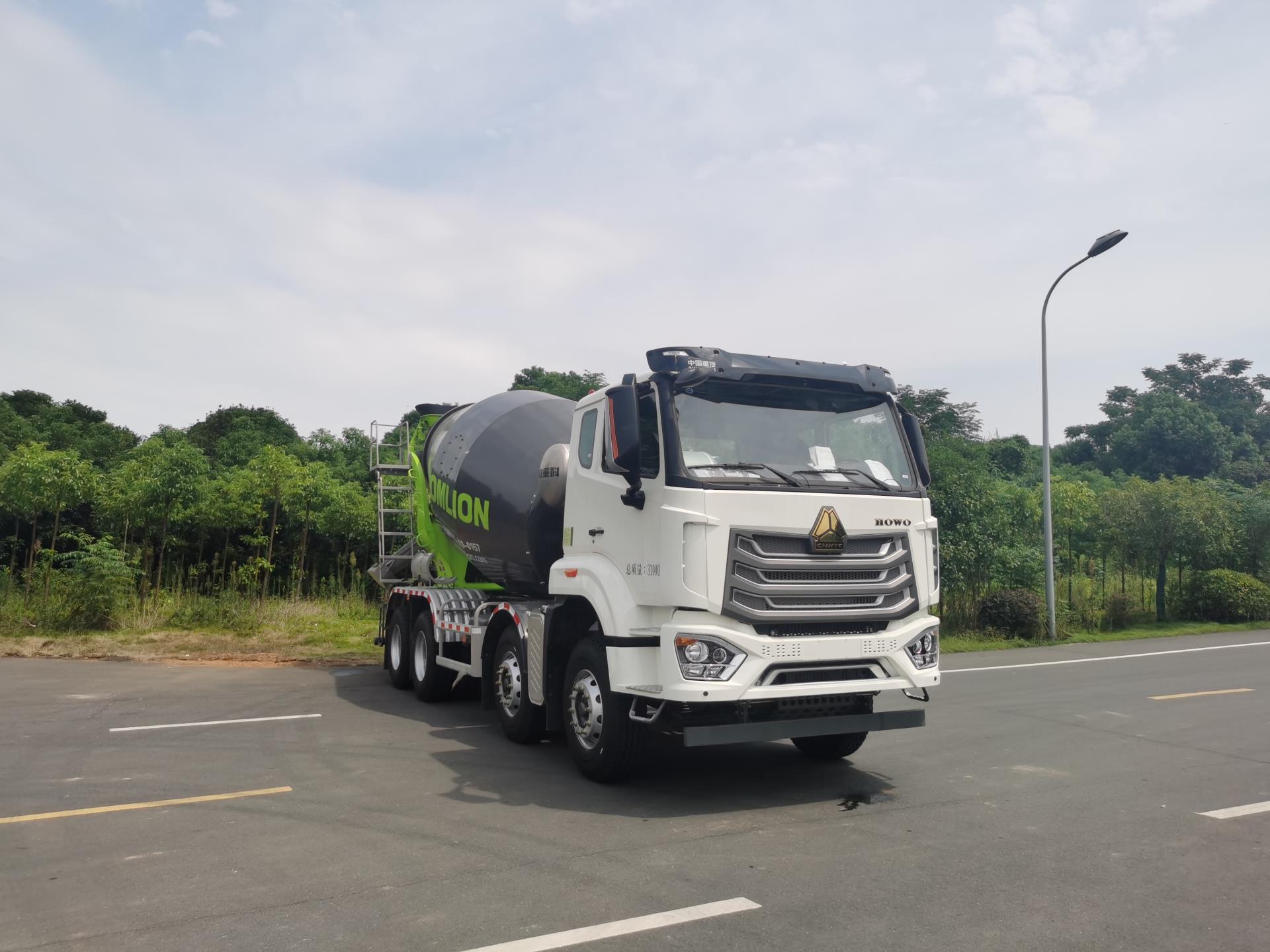 四桥12F重汽豪沃搅拌车（E系列）_产品型号_产品段位_小类_混凝土机械_工程机械_产品中心_ng电子游戏