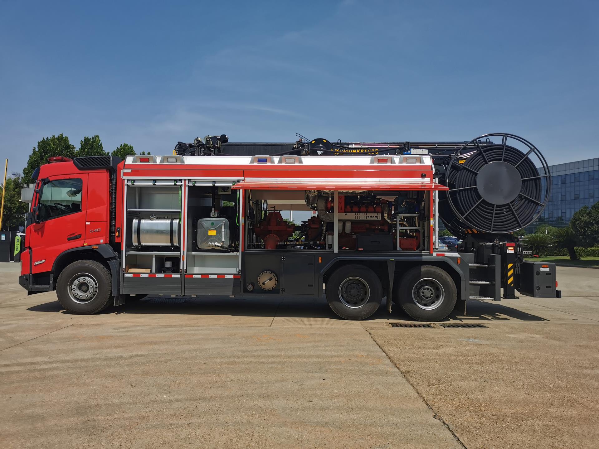ZLF5240TXFBP200泵浦消防车_产品型号_产品段位_小类_应急装备_产品中心_ng电子游戏